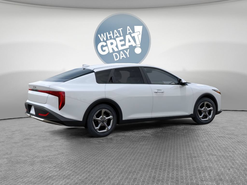 New 2026 Kia K4 FWD image 6