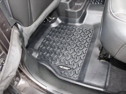 Used 2021 Jeep Wrangler Unlimited Sahara image 29