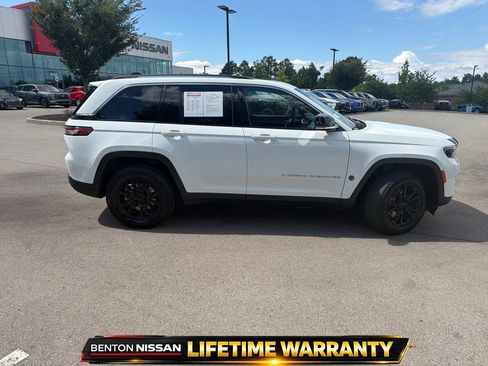 Used 2022 Jeep Grand Cherokee Limited 4xe AWD/4WD image 4