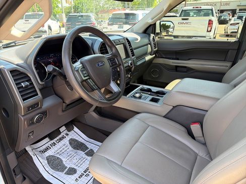 Used 2020 Ford Expedition XLT w/ Equipment Group 202A RWD image 9