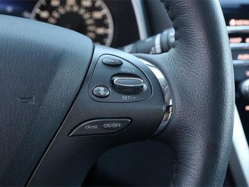 Used 2024 Nissan Murano SL image 15