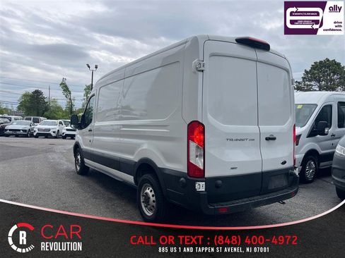Used 2024 Ford Transit 250 148 Medium Roof Extended AWD image 4