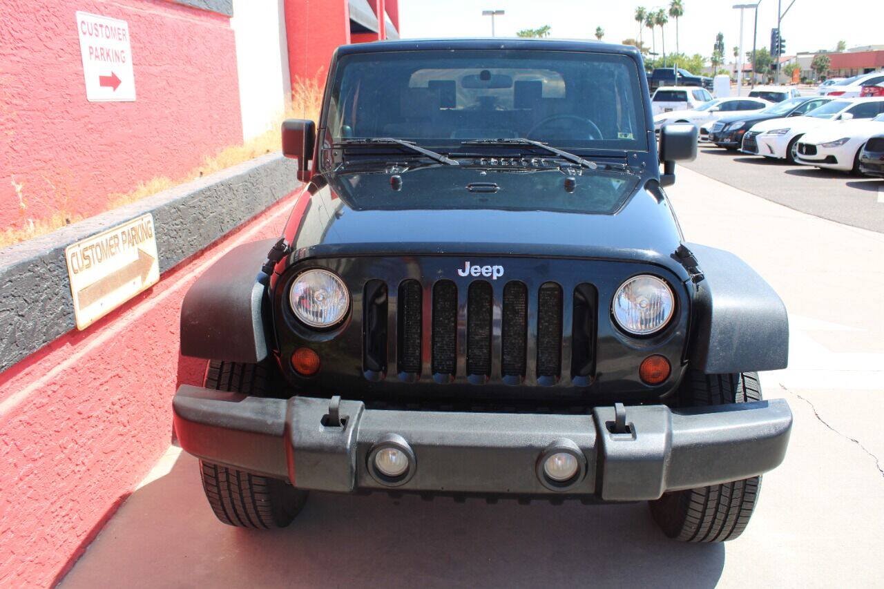 Used 2008 Jeep Wrangler Rubicon AWD/4WD image 3
