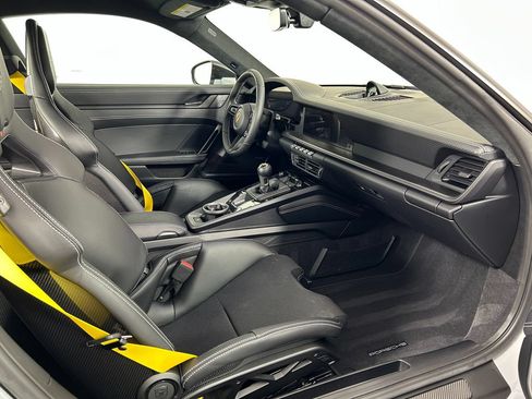 Used 2026 Porsche 911 GT3 RWD image 24