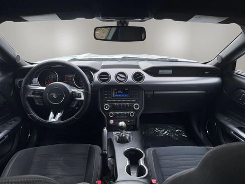 Used 2015 Ford Mustang GT image 18