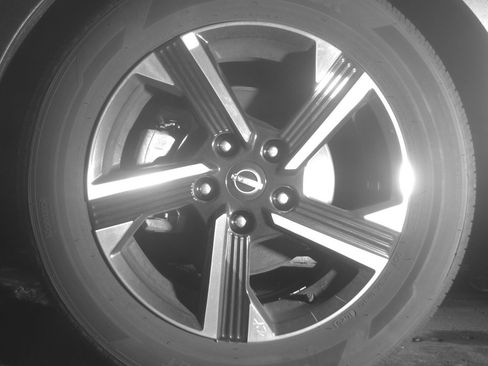 Used 2025 Nissan Sentra SV FWD image 12