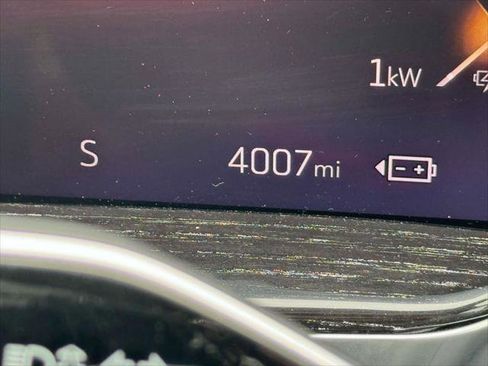 Used 2025 Cadillac Escalade IQ Luxury 1 image 23