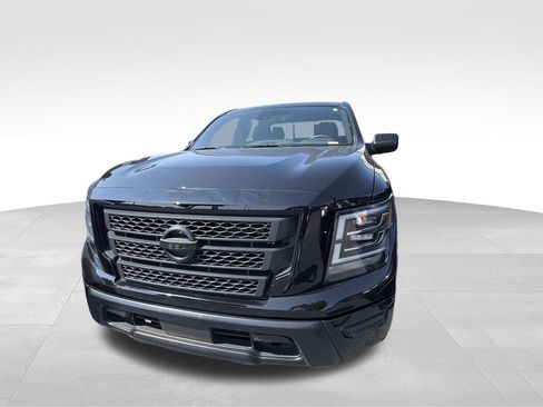 Used 2024 Nissan Titan SV w/ SV Bronze Edition Package RWD image 6