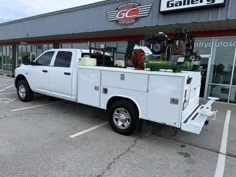 Used 2018 RAM 3500 Tradesman w/ Chrome Appearance Group AWD/4WD image 5