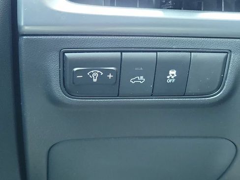 Used 2025 Hyundai Santa Cruz SE FWD image 30