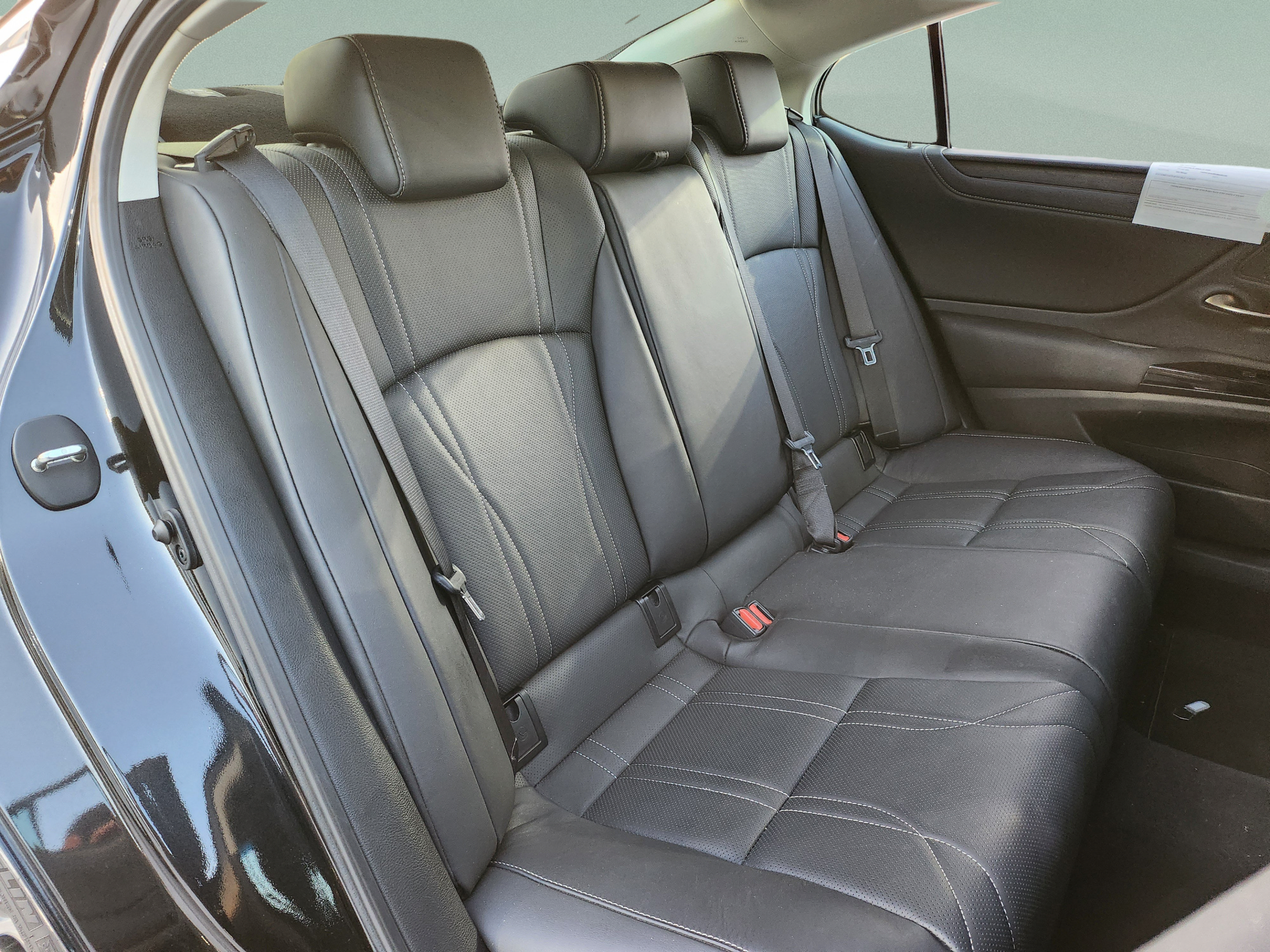 Certified 2024 Lexus ES 350 w/ Technology Package FWD image 31