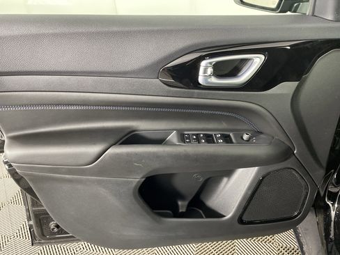 New 2026 Jeep Compass Limited image 12