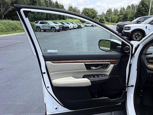 Used 2022 Honda CR-V EX-L image 10