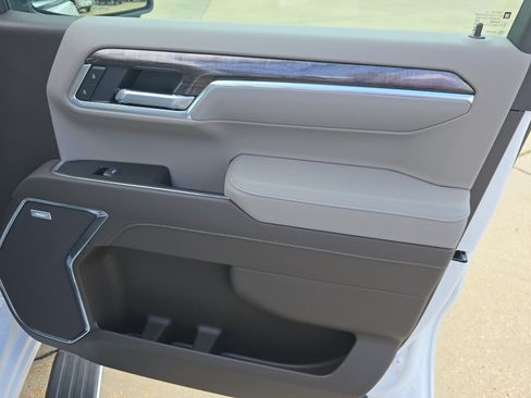 New 2026 Chevrolet Silverado 1500 LTZ w/ LTZ Premium Package AWD/4WD image 14