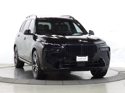 Used 2023 BMW X7 xDrive40i w/ M Sport Package AWD/4WD image 11