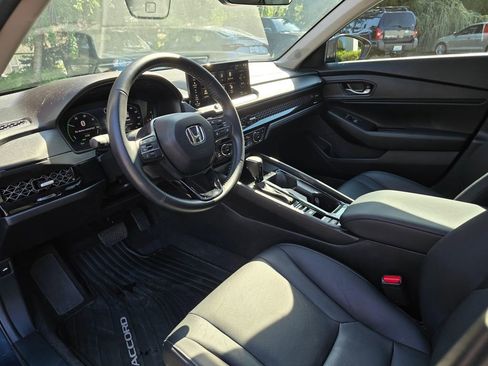 Used 2025 Honda Accord EX-L image 11