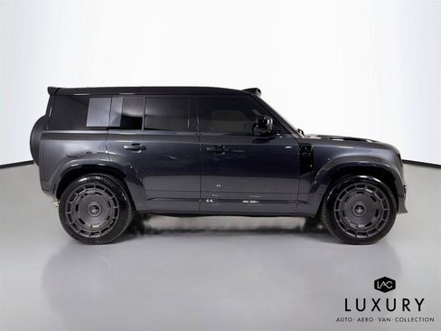 Used 2025 Land Rover Defender 110 V8 AWD/4WD image 5