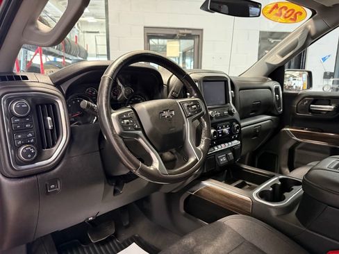 Used 2021 Chevrolet Silverado 1500 RST w/ Bed Protection Package AWD/4WD image 11