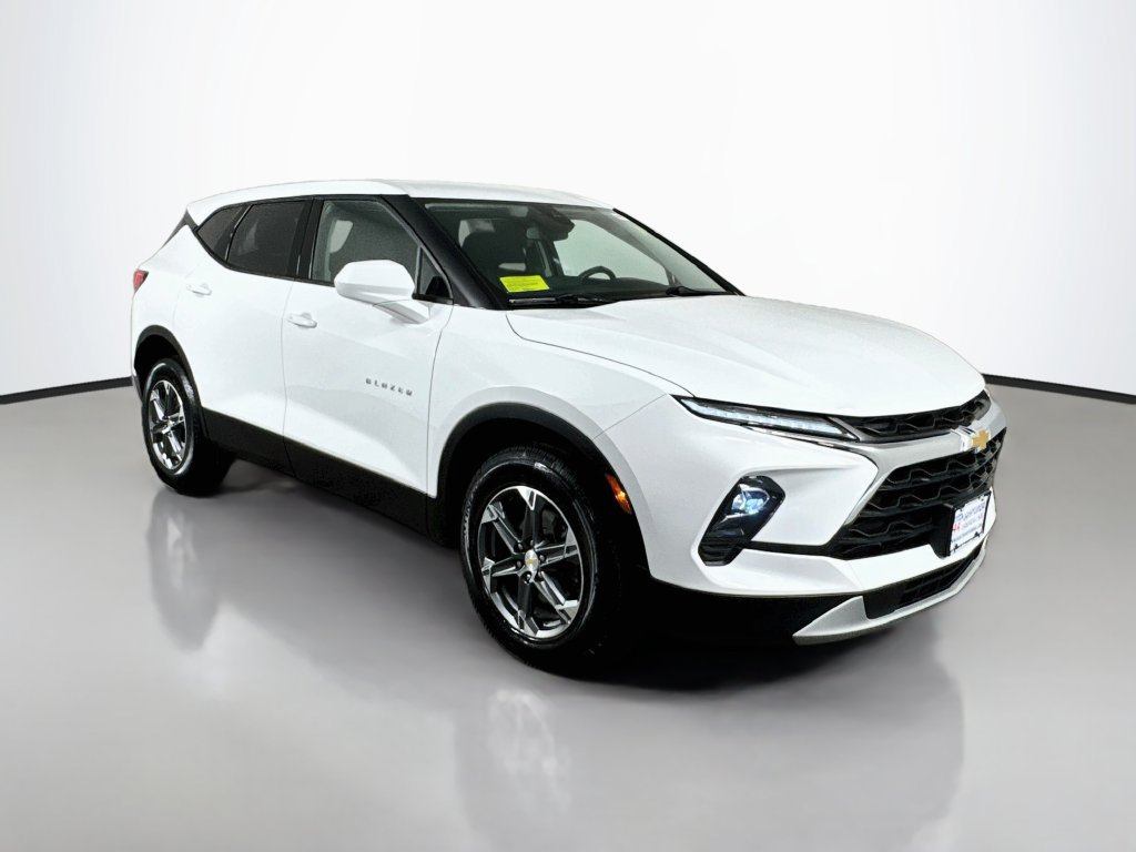 Used 2024 Chevrolet Blazer LT w/ Driver Confidence Package AWD/4WD image 10