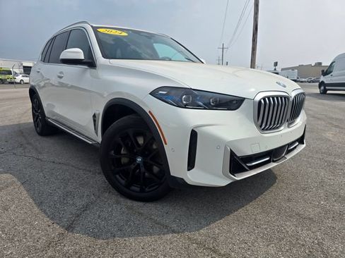 Used 2024 BMW X5 xDrive50e AWD/4WD image 1