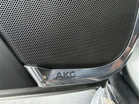 Certified 2023 Cadillac Escalade Premium Luxury Platinum image 25