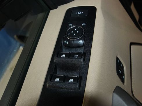 Used 2020 Ford F250 Lariat w/ Chrome Package AWD/4WD image 6