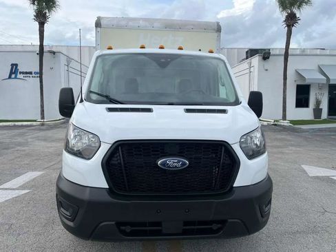 Used 2022 Ford Transit 350 DRW RWD image 3