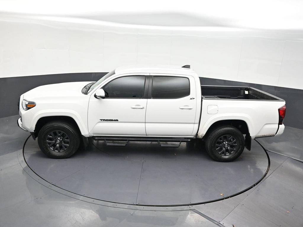 Used 2023 Toyota Tacoma SR5 AWD/4WD image 17