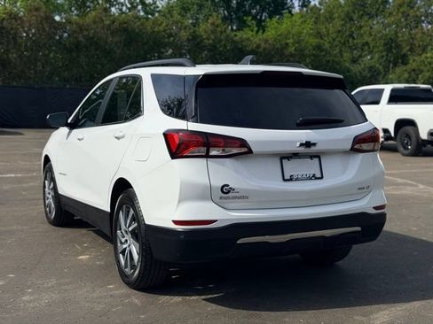 Used 2024 Chevrolet Equinox LT w/ LPO, Floor Liner Package AWD/4WD image 6