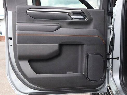 Used 2025 GMC Sierra 3500 AT4 w/ AT4 Premium Plus Package AWD/4WD image 26