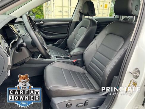 Used 2022 Volkswagen Jetta SE w/ Panoramic Sunroof Package image 25