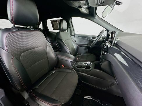 Used 2024 Ford Escape ST-Line image 12
