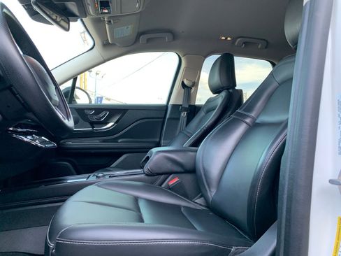 Used 2024 Lincoln Corsair FWD image 7