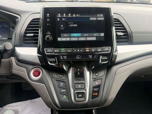Used 2020 Honda Odyssey EX image 16