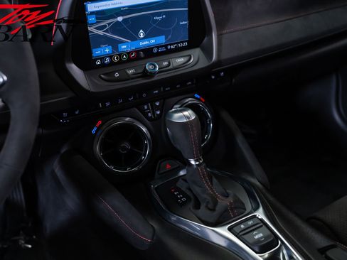 Used 2020 Chevrolet Camaro ZL1 RWD image 42