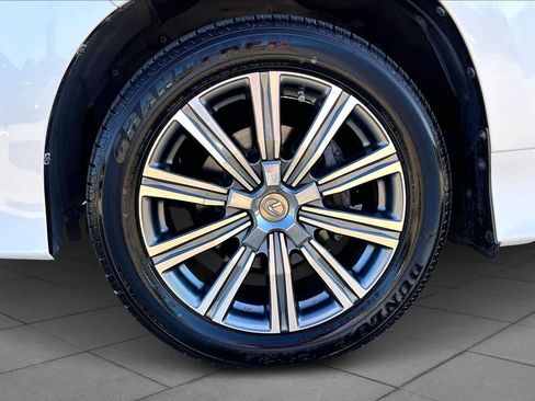 Used 2017 Lexus LX 570 4WD image 10