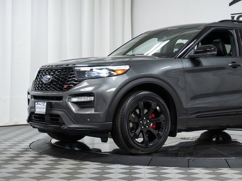 Used 2020 Ford Explorer ST w/ ST Street Pack image 26
