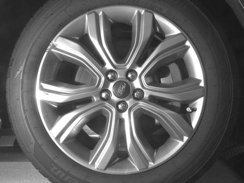 Used 2024 Ford Edge Titanium AWD/4WD image 11