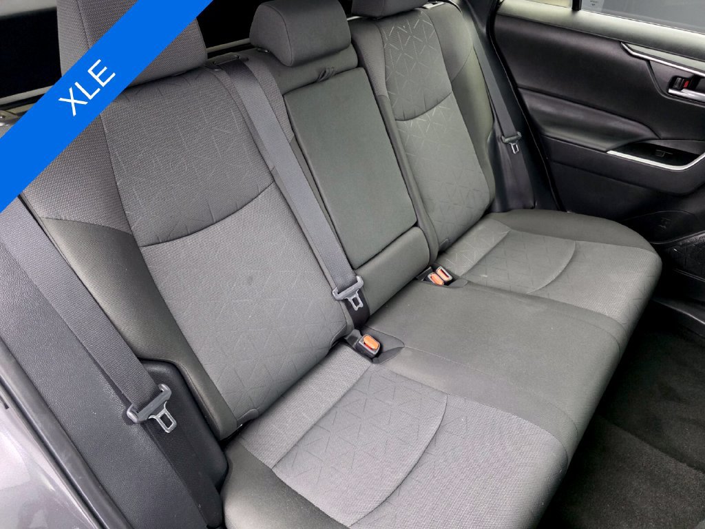 Used 2025 Toyota RAV4 XLE w/ Convenience Package FWD image 25