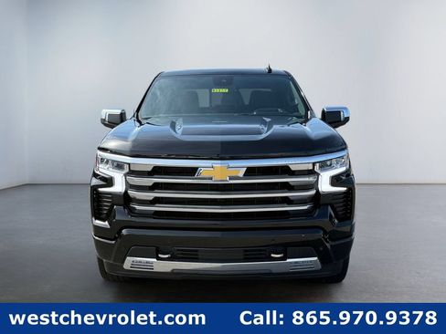 New 2026 Chevrolet Silverado 1500 High Country w/ High Country Premium Package AWD/4WD image 8