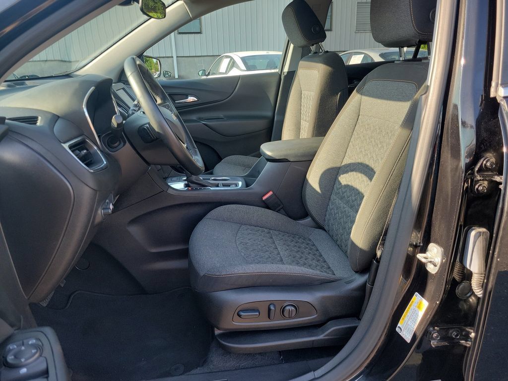 Used 2024 Chevrolet Equinox LT FWD image 19