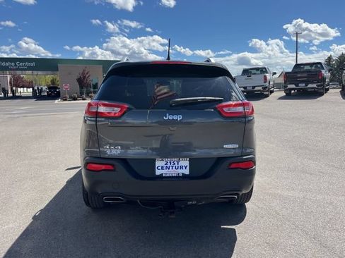 Used 2015 Jeep Cherokee Latitude w/ Comfort/Convenience Group AWD/4WD image 12