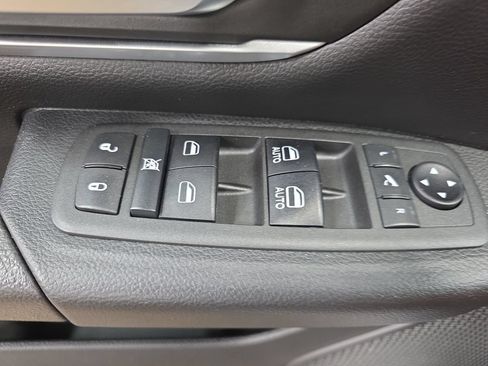 Used 2021 RAM 1500 Big Horn AWD/4WD image 26