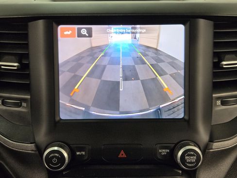 Used 2023 RAM 2500 Tradesman w/ Chrome Appearance Group image 17