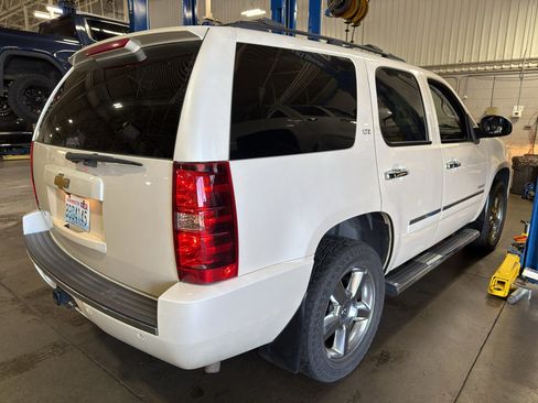 Used 2013 Chevrolet Tahoe LTZ AWD/4WD image 3