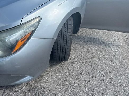 Used 2016 Toyota Camry SE w/ Moonroof Package FWD image 6