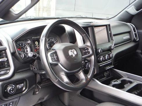 Certified 2019 RAM 1500 Big Horn AWD/4WD image 3