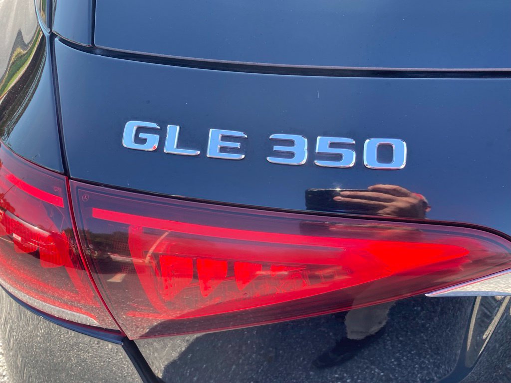 Used 2022 Mercedes-Benz GLE 350 4MATIC image 11