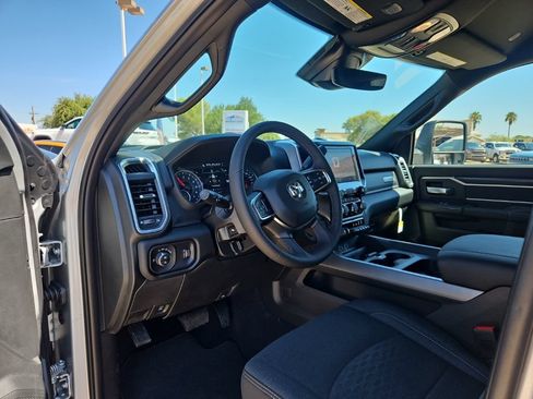 New 2026 RAM 2500 Big Horn AWD/4WD image 17