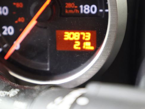 Used 2020 Nissan 370Z Touring Sport image 9